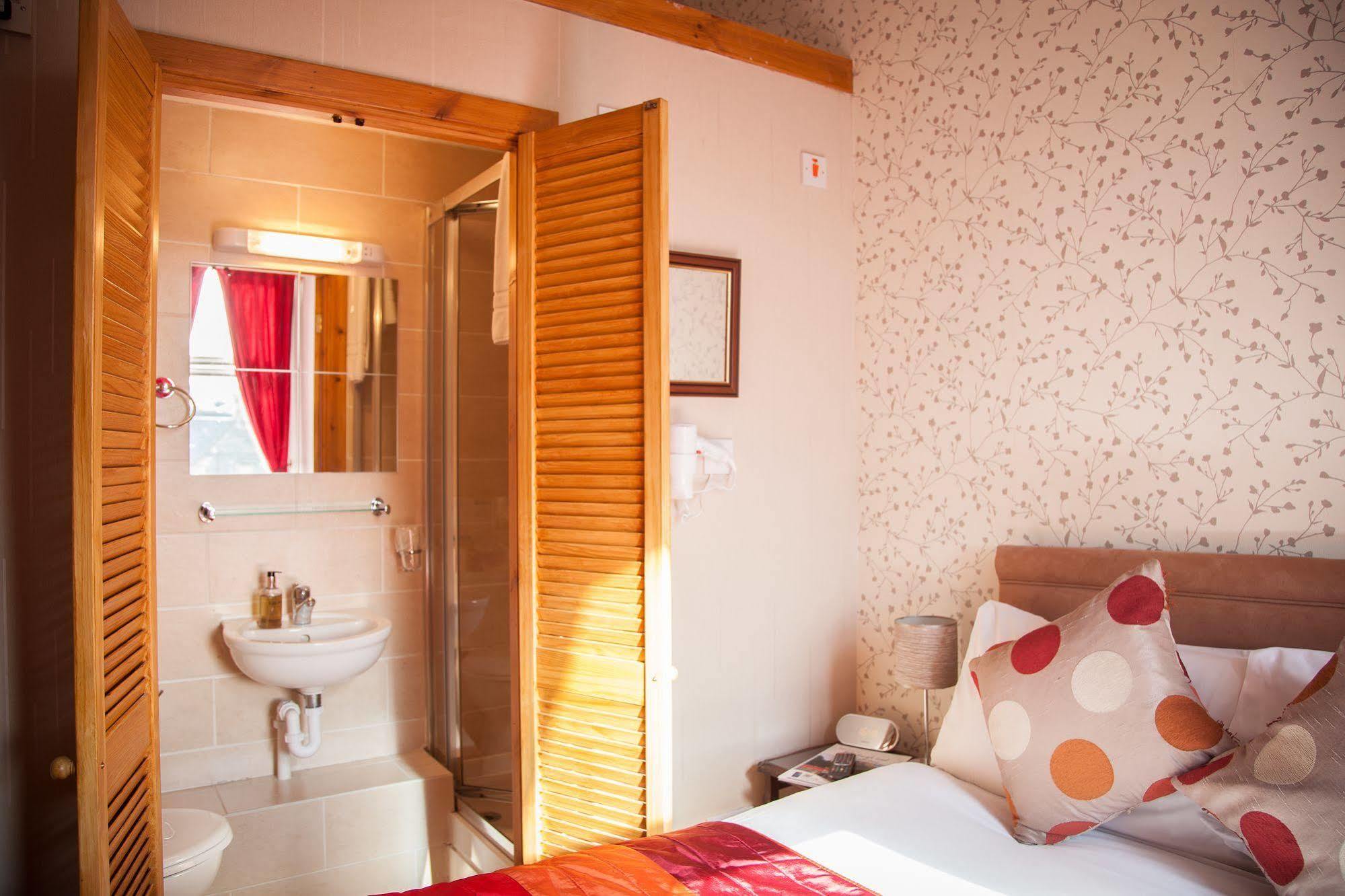 Alba Hills Guest House Единбург Екстер'єр фото